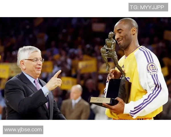 足球传奇科比在绿茵场上的精彩瞬间与不朽风采的完美展现